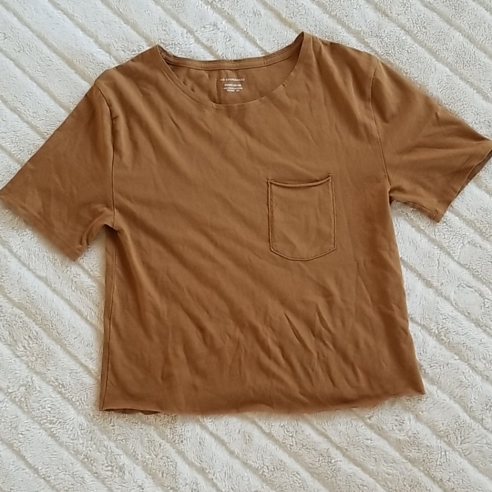 Womens cropped tee